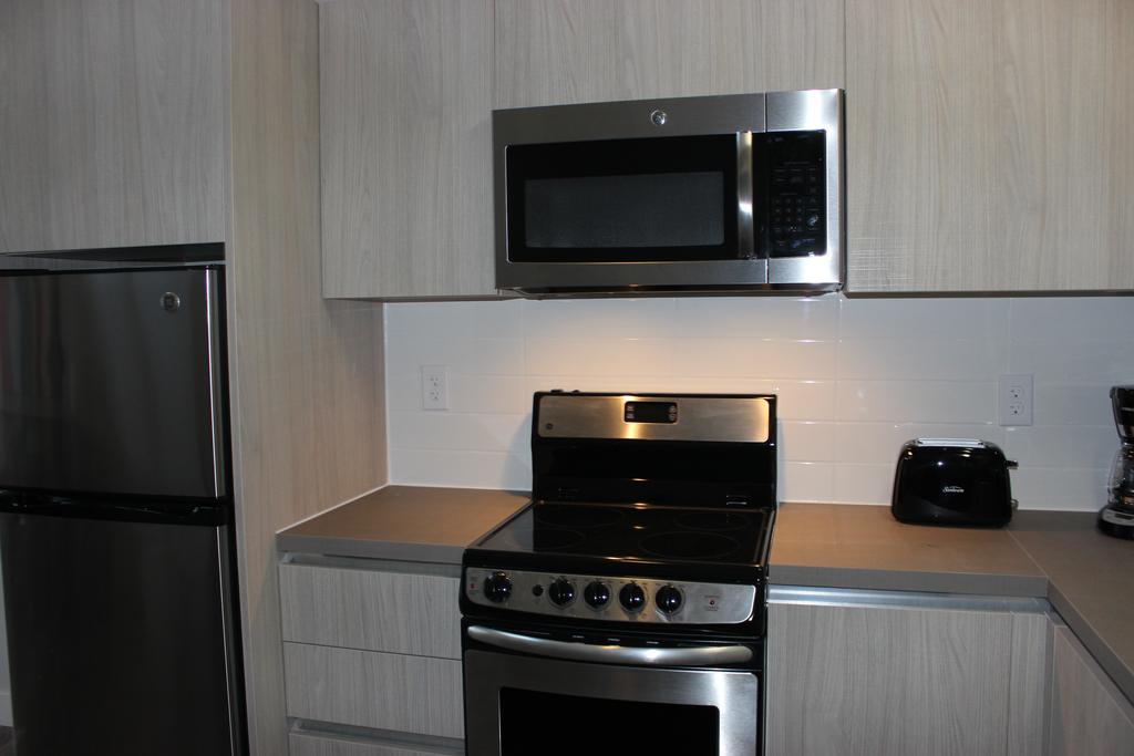 Atlas Suites- Furnished Apartments-College Street, Toronto Exteriér fotografie