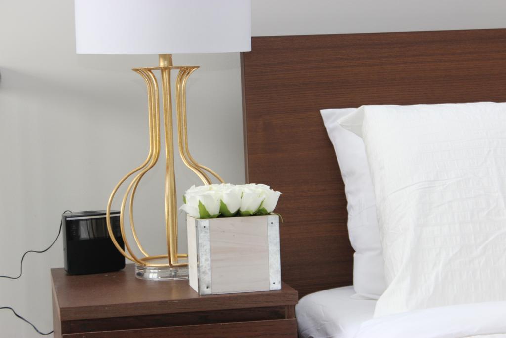 Atlas Suites- Furnished Apartments-College Street, Toronto Exteriér fotografie