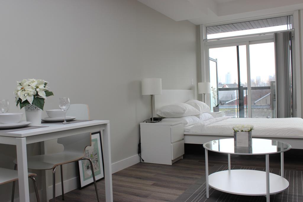Atlas Suites- Furnished Apartments-College Street, Toronto Exteriér fotografie